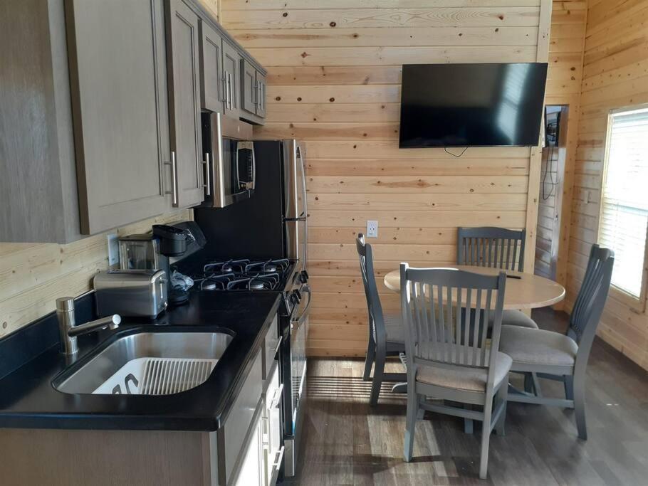 ואלה 066 South Rim Grand Canyon Tiny Home Sleeps 8 מראה חיצוני תמונה