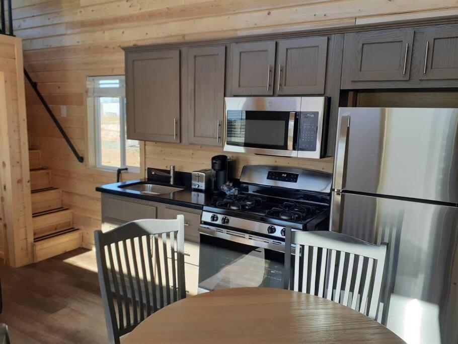ואלה 066 South Rim Grand Canyon Tiny Home Sleeps 8 מראה חיצוני תמונה